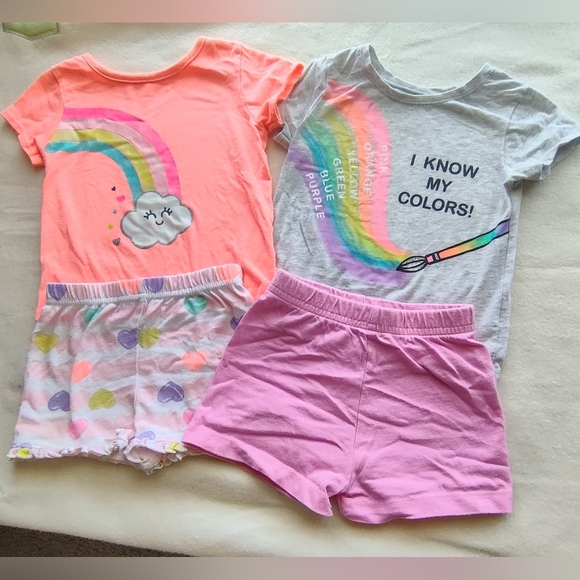 4 PC Lot 2 Tee Shirts 2 Shorts Rainbows Colors Hearts Clouds Size 18 Month - Picture 1 of 16